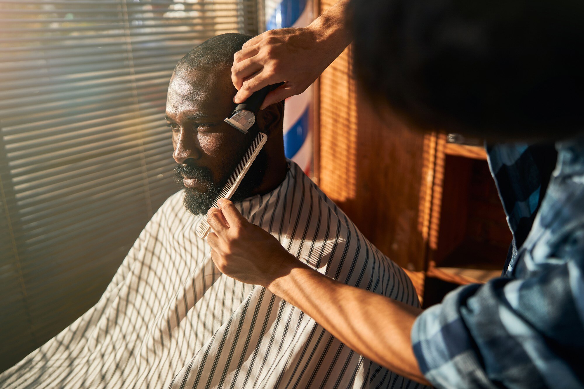 Cut. Sip. Unwind: Why a Grooming Lounge Makes All the Difference