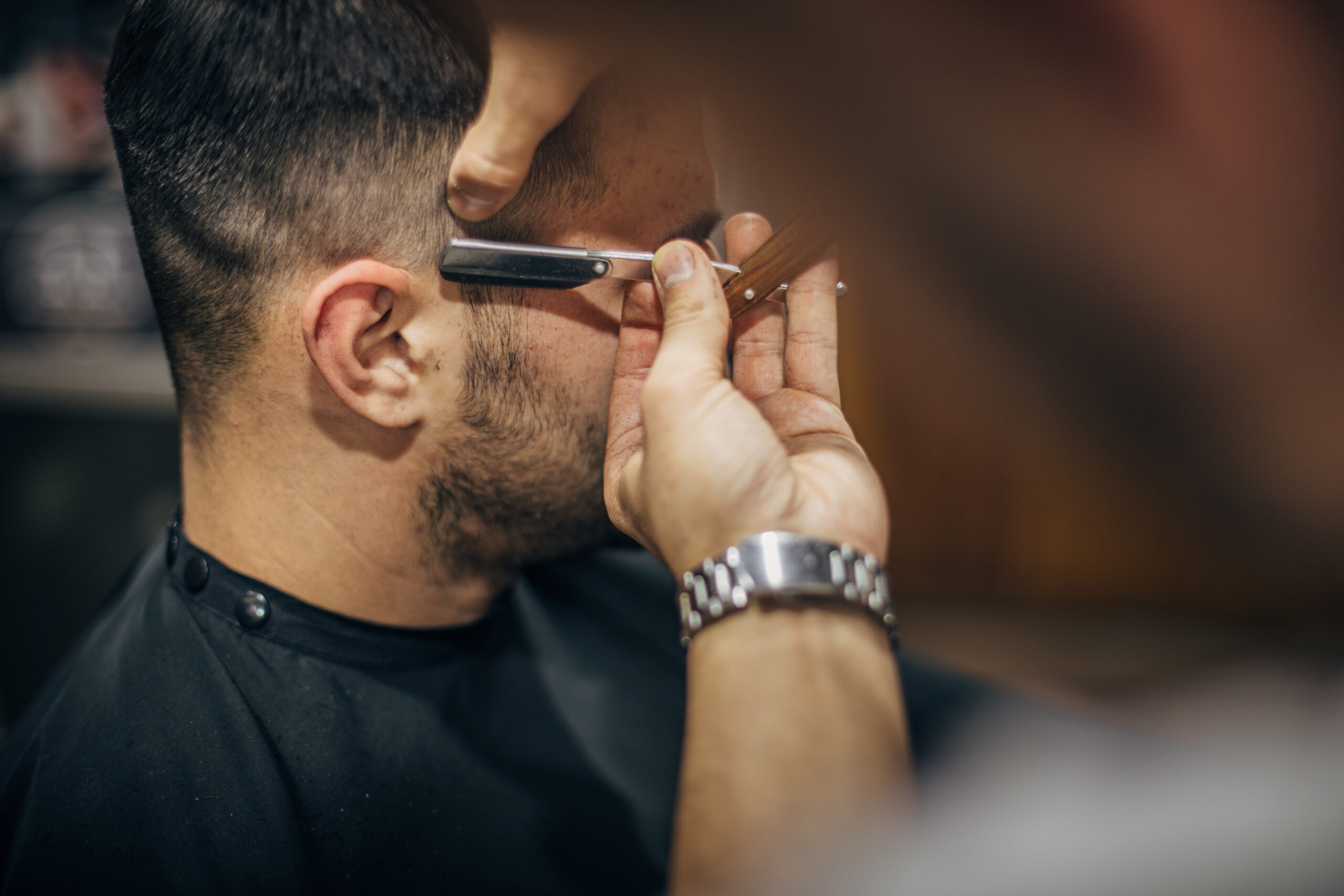 Precision Barbering Meets Lounge Luxury: The Cheltenham Grooming Advantage