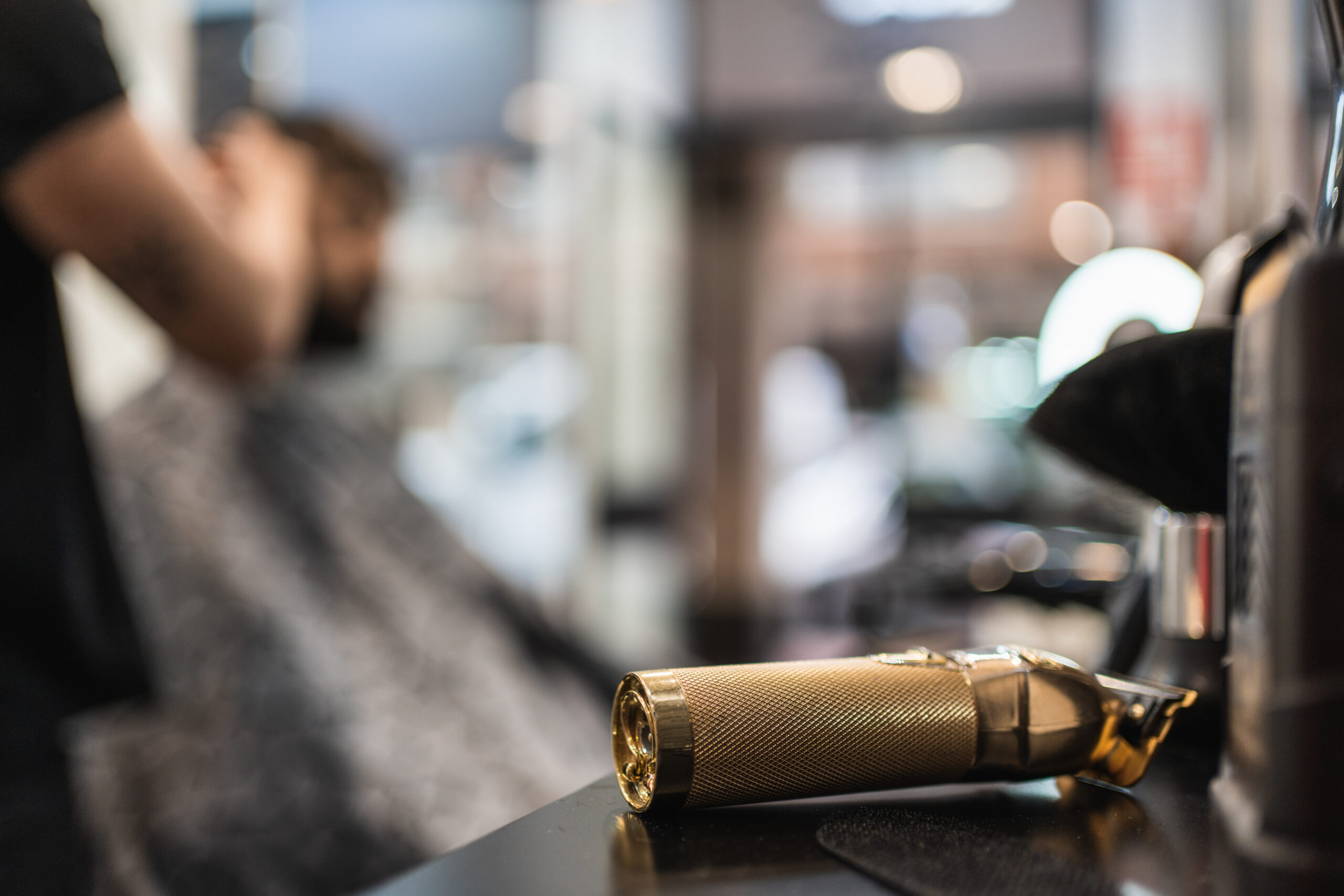 Beyond the Cut: How a Premium Grooming Lounge Redefines Men’s Self-Care in Cheltenham
