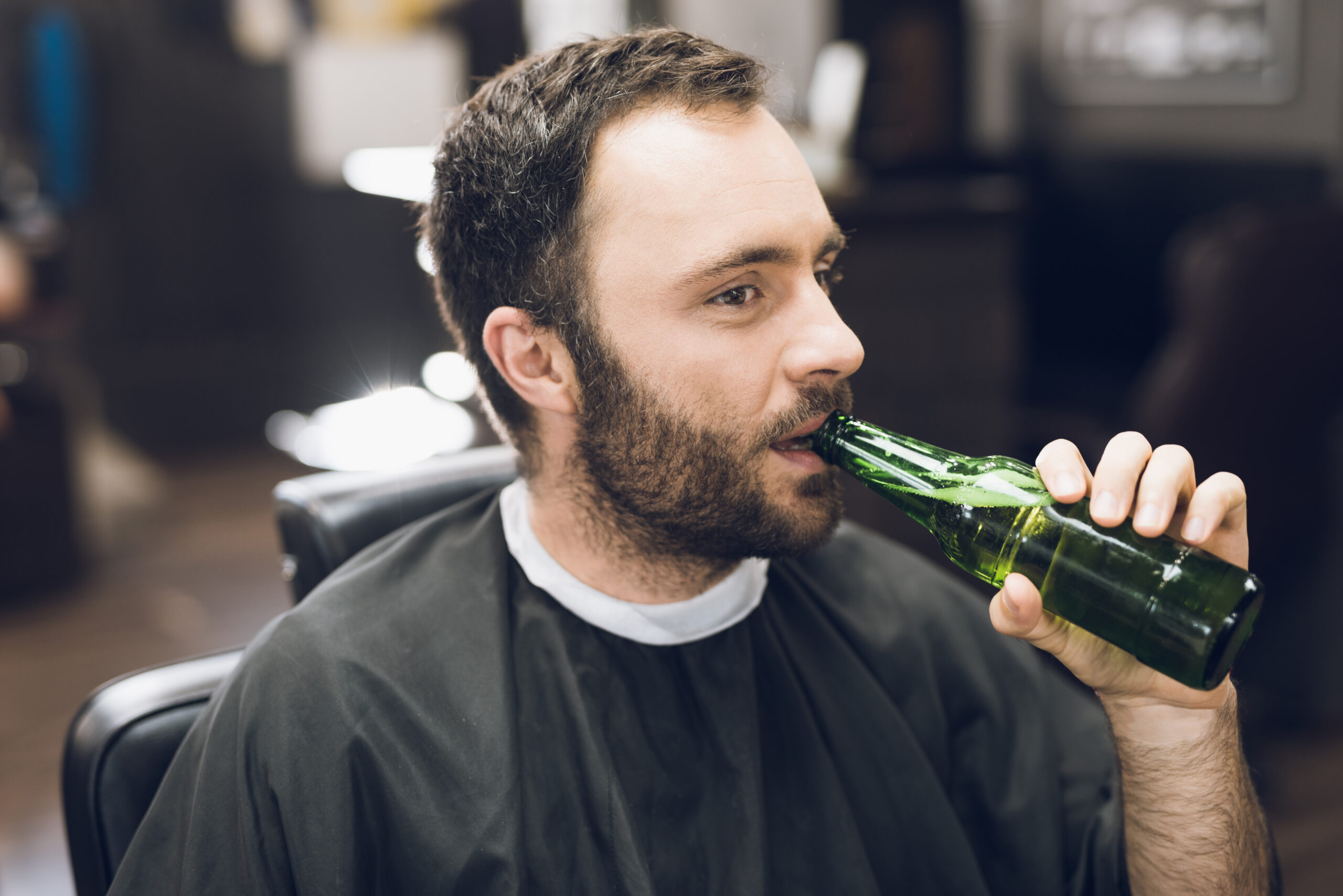 The Grooming Lounge Advantage: Precision Cuts + Premium Drinks in Cheltenham