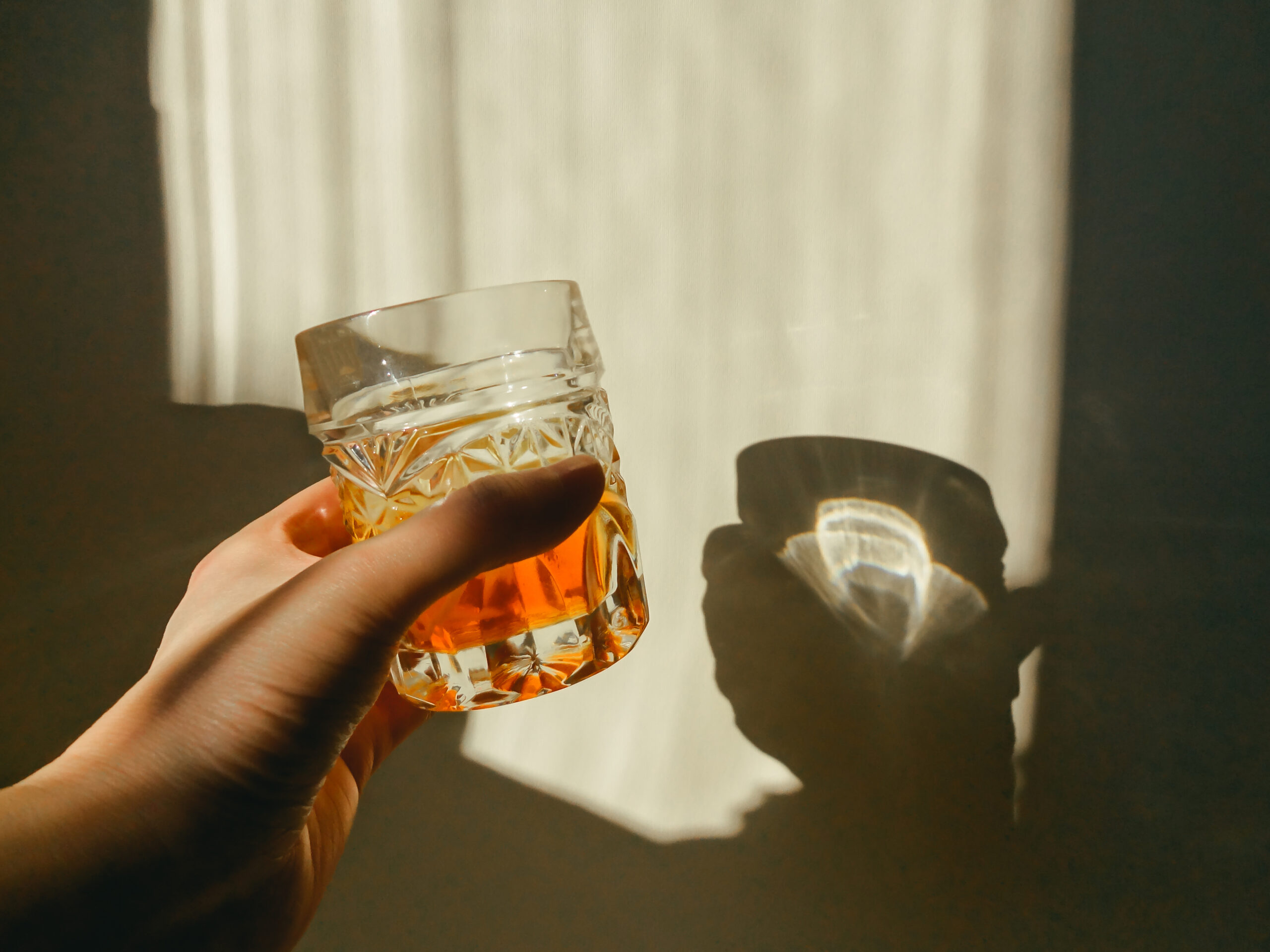 Cut, Sip, Unwind: How Whiskey Tastings Elevate Grooming at BarberNBar