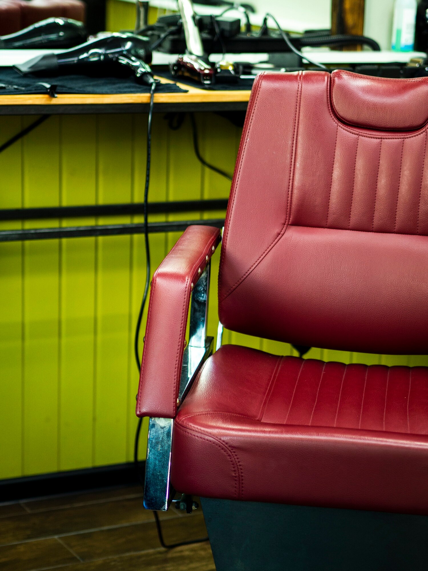 What to Expect at Cheltenham’s Premium Grooming Lounge: BarberNBar