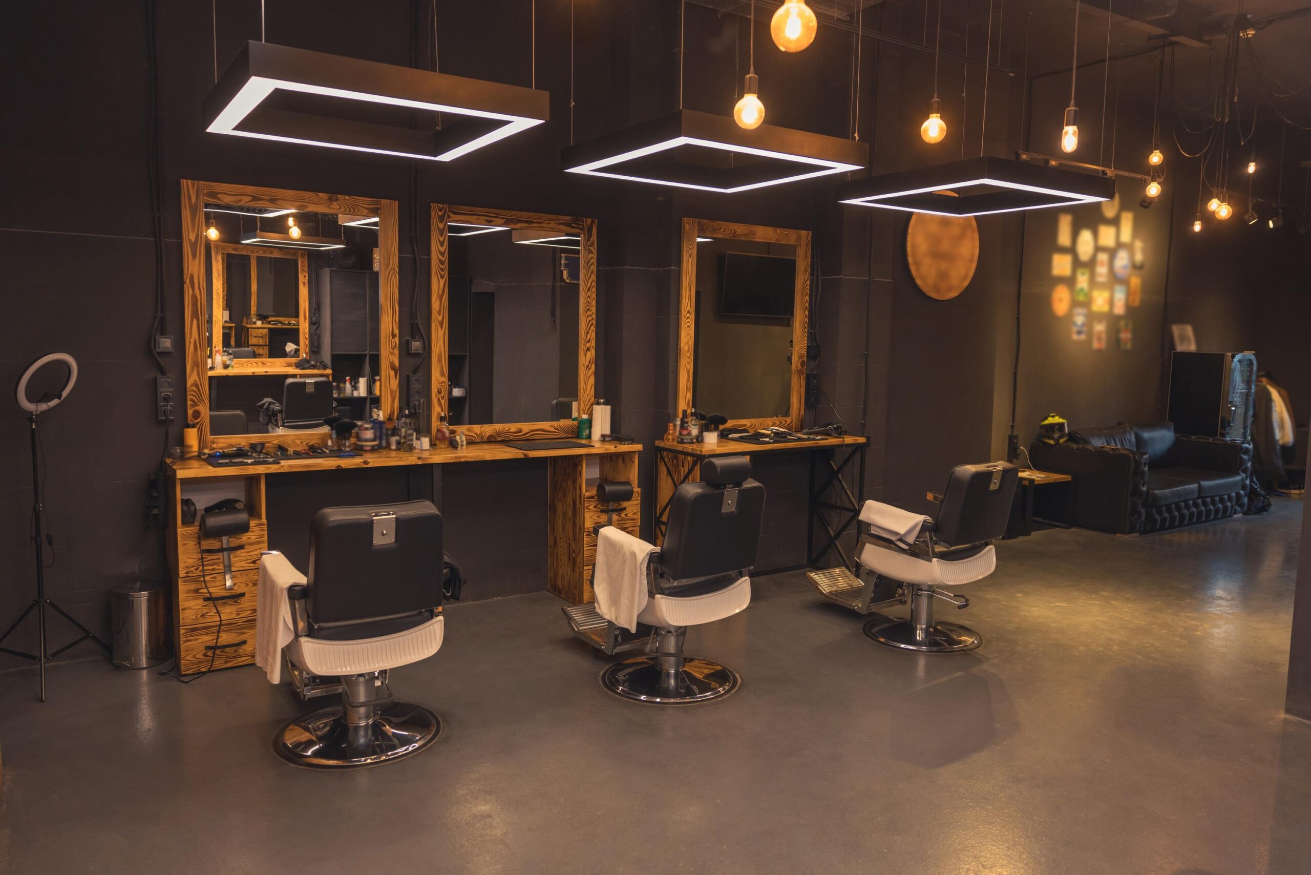What to Expect from a Luxury Grooming Lounge in Cheltenham: Inside BarberNBar